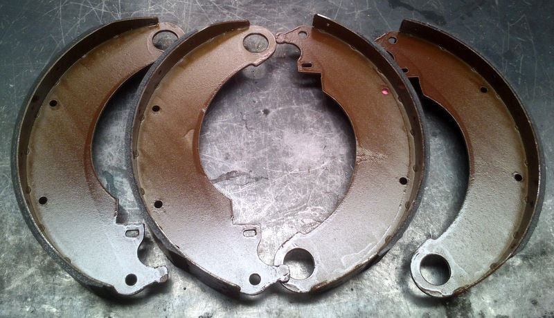Jeu 4 mâchoires AV regarnies Citroen U23 (échange standard)